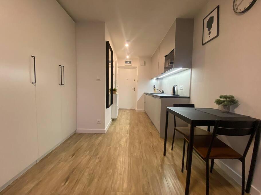 New Apartment With Magnificent View Varşovia Exterior foto